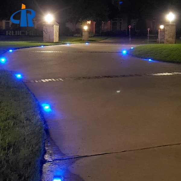 Blue Solar Road Cat Eyes Factory For Road Safety